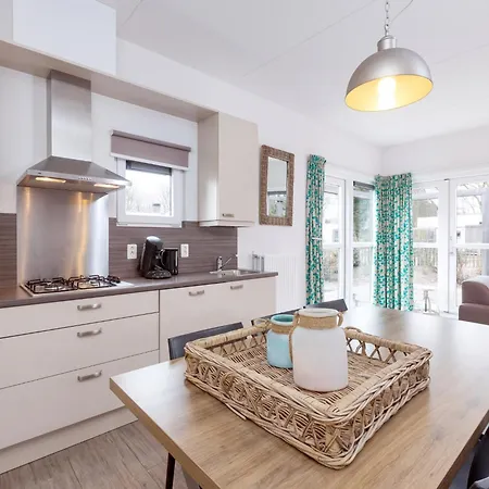 Holiday home Detached, Single-storey Just Steps From The Sea *